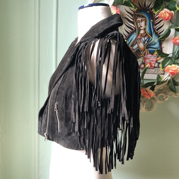 Bebe black suede cropped vest. - Picture 2 of 4